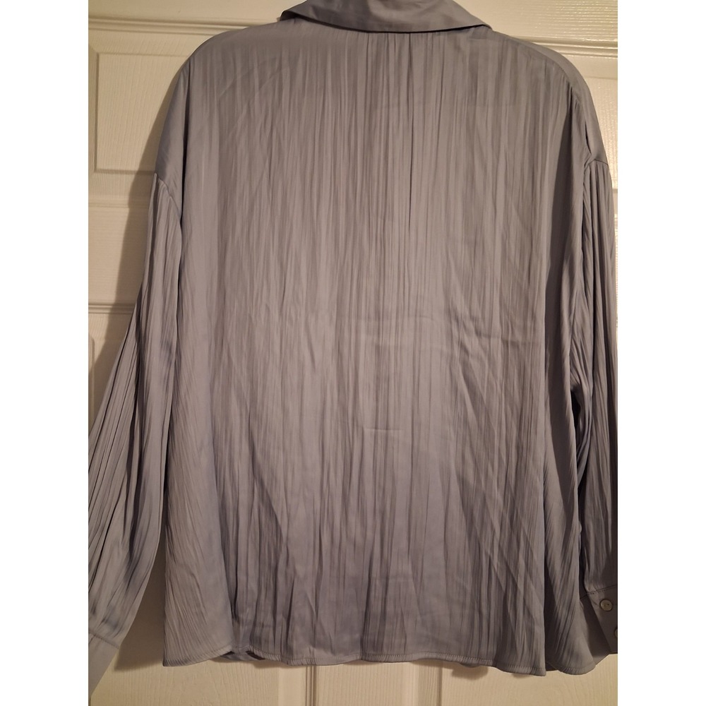 NWT Women's 1X Blue Lavender Ombre Twist Front Blouse Pleated Button Up Collared - Picture 9 of 16